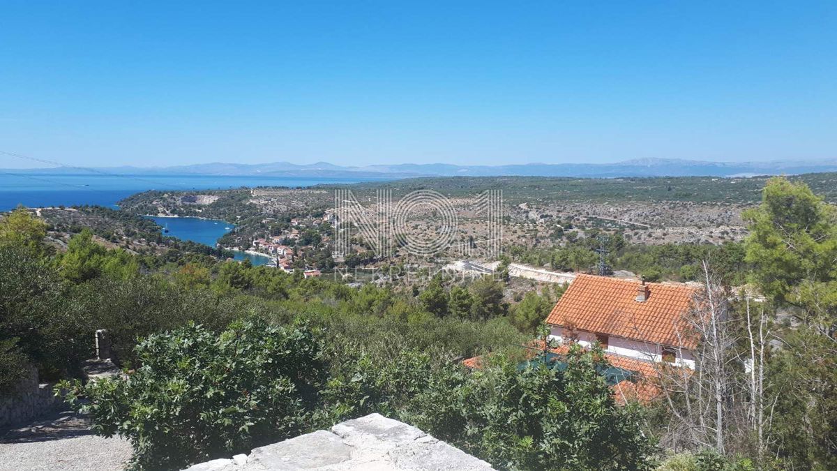 House For sale - SPLITSKO-DALMATINSKA BRAČ