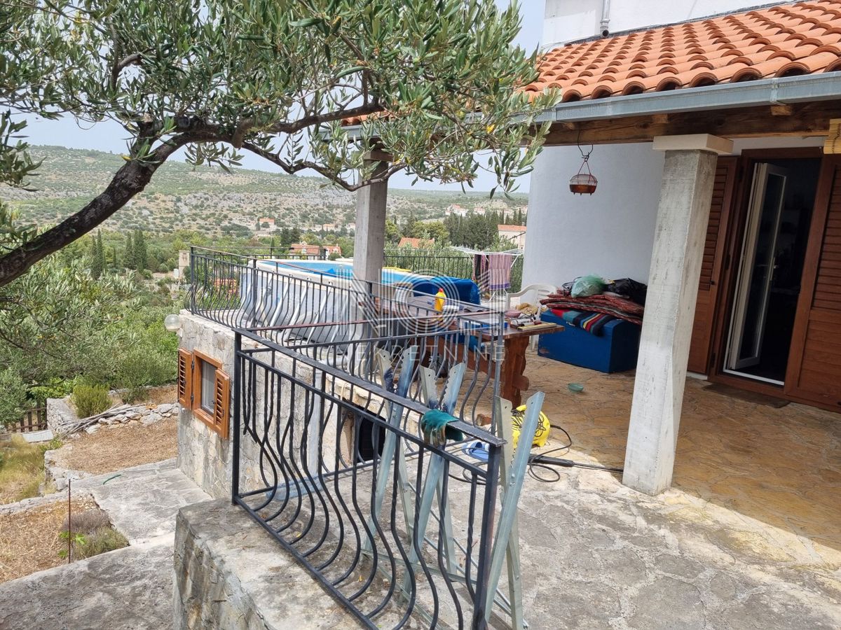 House For sale - SPLITSKO-DALMATINSKA BRAČ