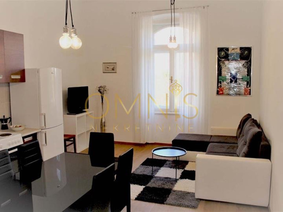 Flat For rent CENTAR-SUŠAK