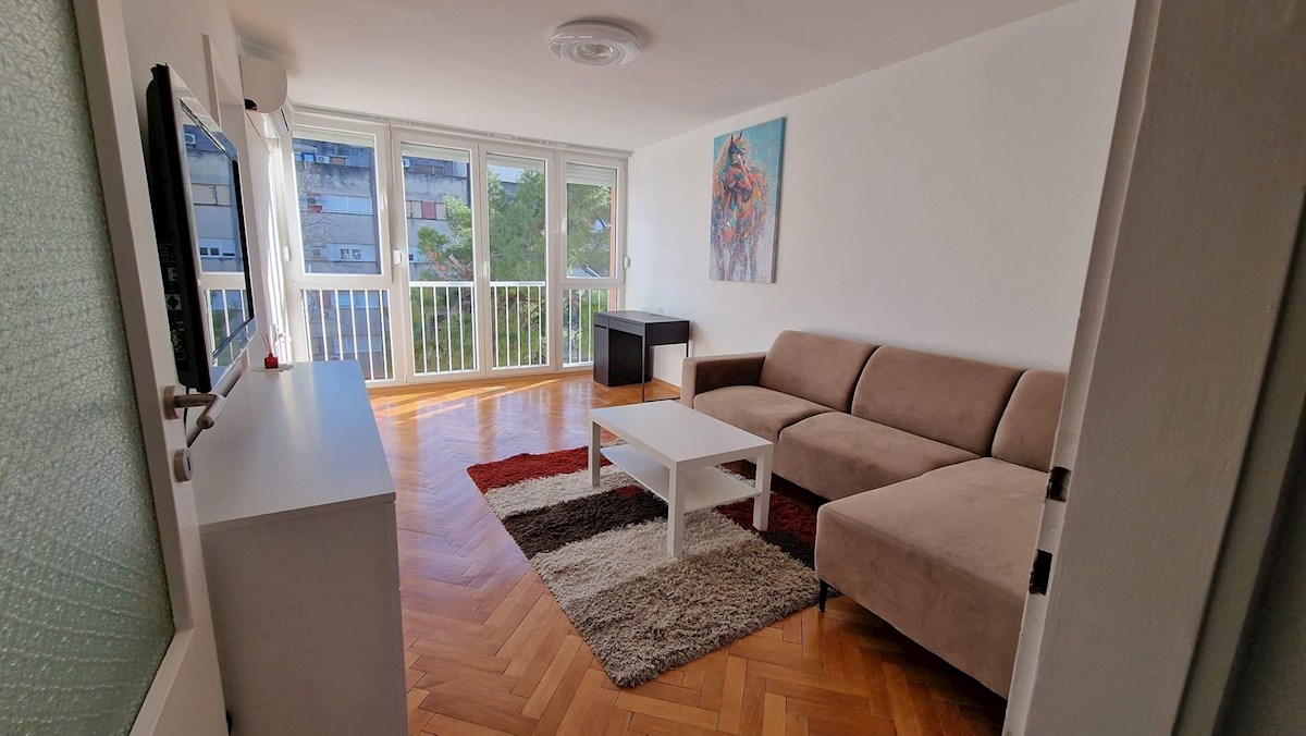 Flat For rent - SPLITSKO-DALMATINSKA SPLIT