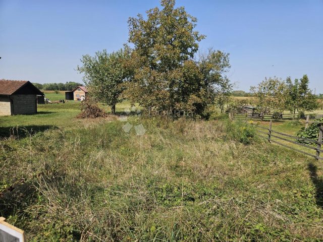 Land for sale 701 m² – Gornji Kneginec
