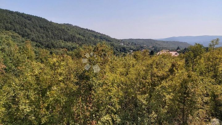 Terreno in vendita 1000 m² – Labin