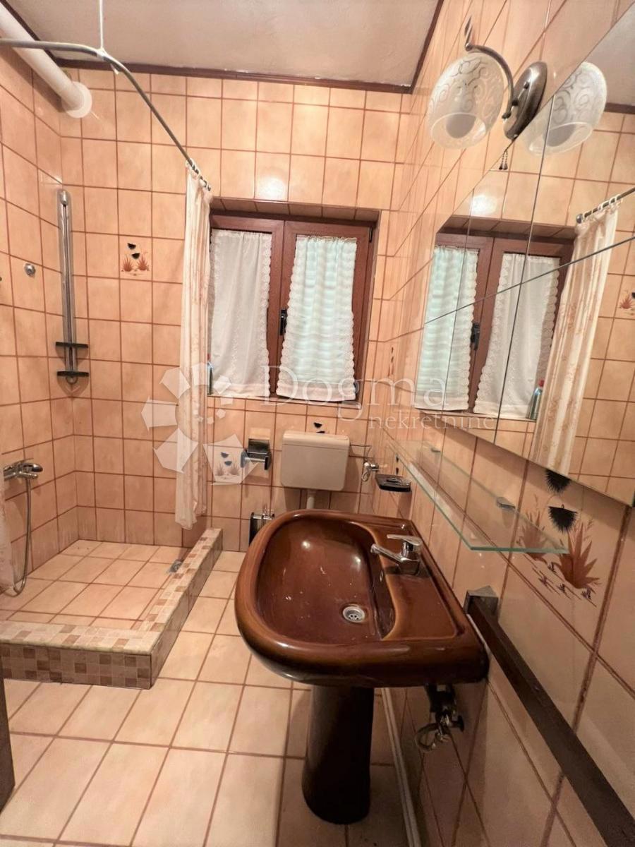Hiša Na predaj - ISTARSKA LABIN