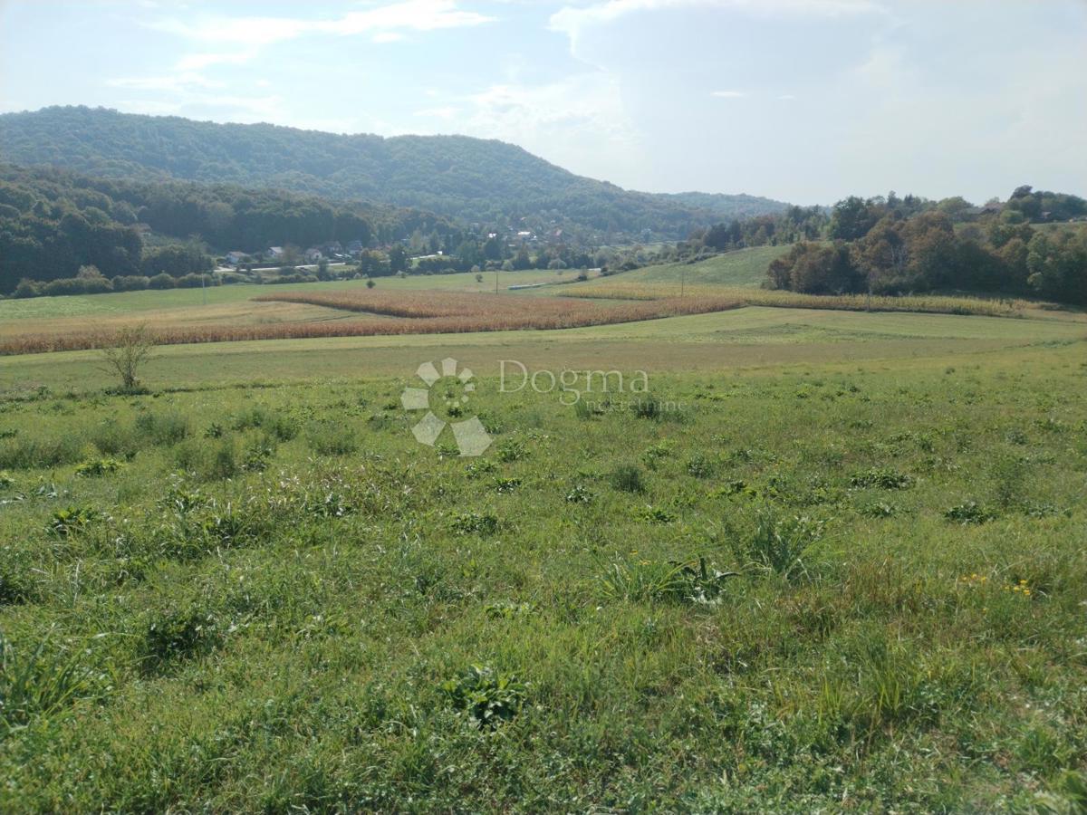 Pozemok Na predaj - KARLOVAČKA KARLOVAC