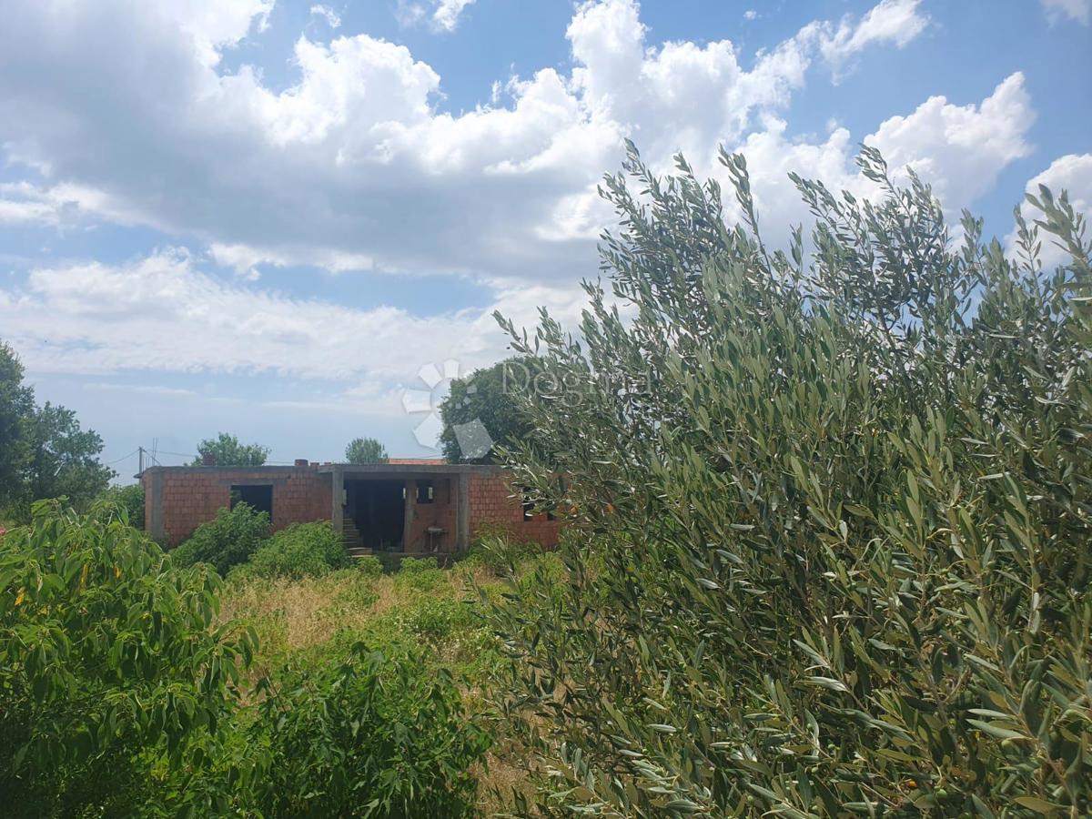 Poslovni prostor Na prodaju - ŠIBENSKO-KNINSKA DRNIŠ