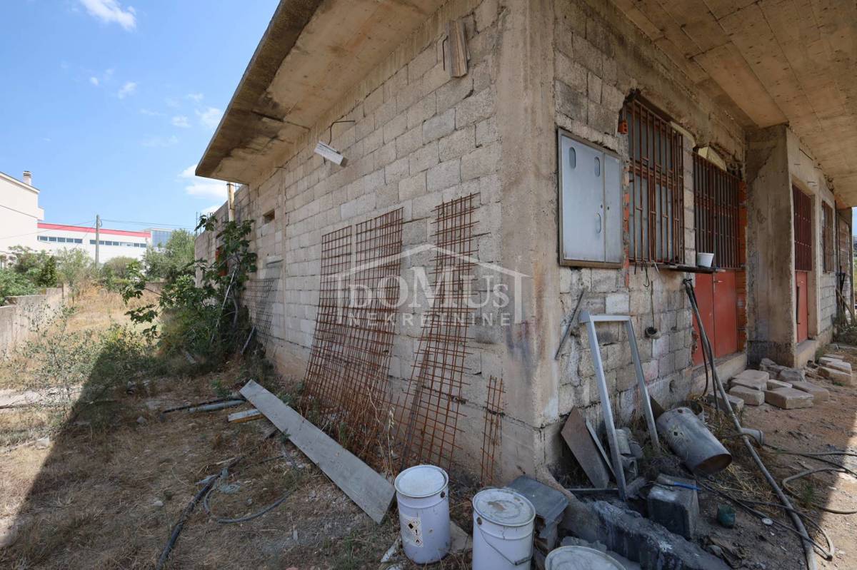 Haus Zu verkaufen - ŠIBENSKO-KNINSKA ŠIBENIK
