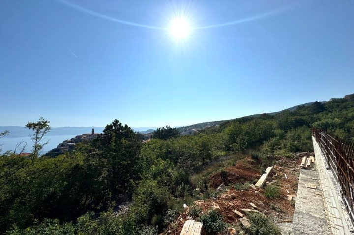 Pozemok na predaj 1037 m² – Vrbnik