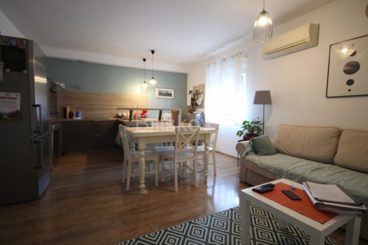 Haus Zu verkaufen - Splitsko-dalmatinska Solin - foto 5/27