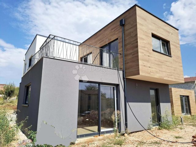 Maison à vendre – Kaštelir