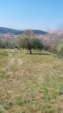 Zemljište na prodaju 2100 m² – Lopar