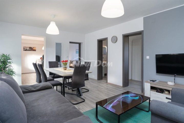 Dom na sprzedaż 217 m² – Vir