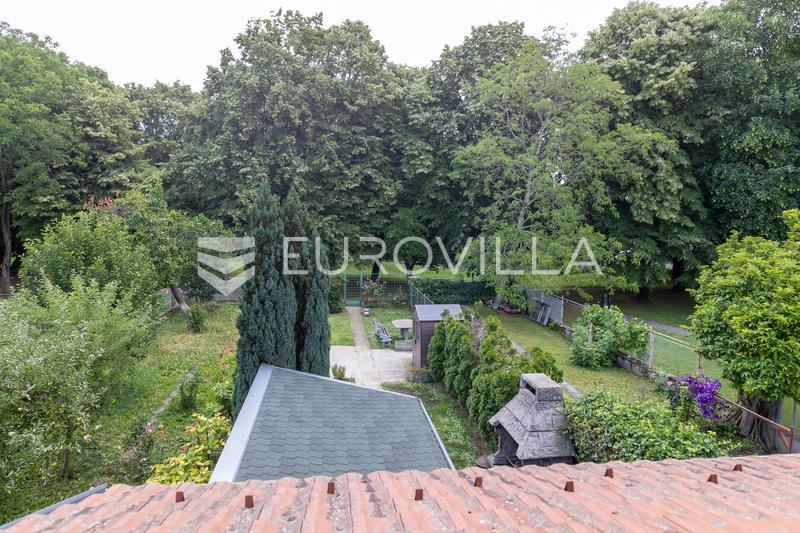 House For sale - OSJEČKO-BARANJSKA OSIJEK