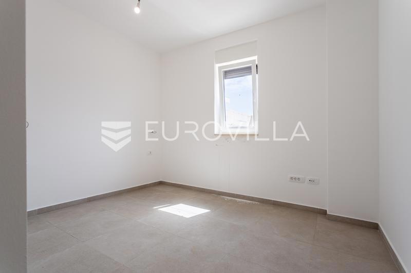 Flat For sale - LIČKO-SENJSKA NOVALJA