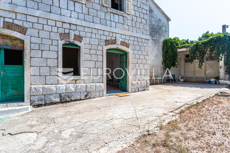 House For sale - SPLITSKO-DALMATINSKA TUČEPI