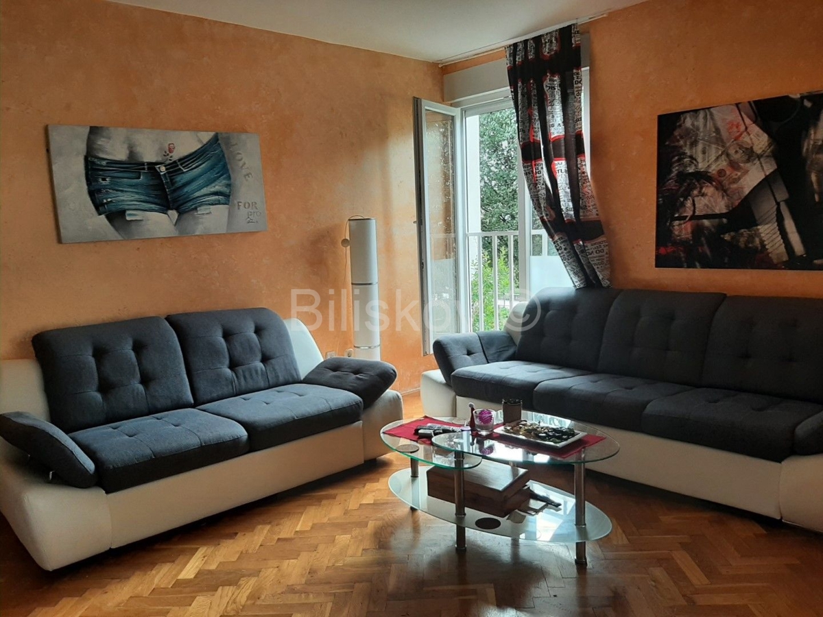 Flat For rent - SPLITSKO-DALMATINSKA SPLIT