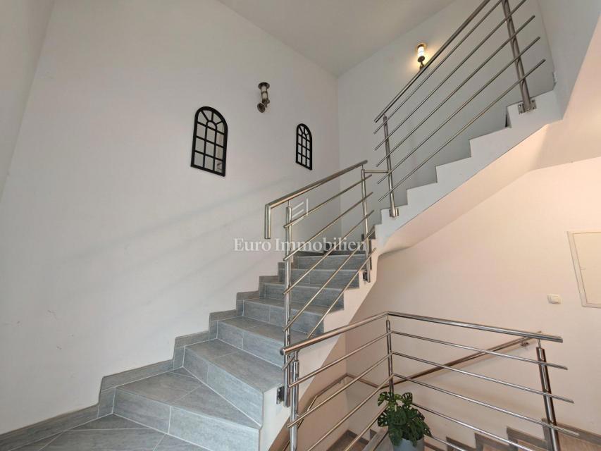 Flat For sale - PRIMORSKO-GORANSKA KRALJEVICA