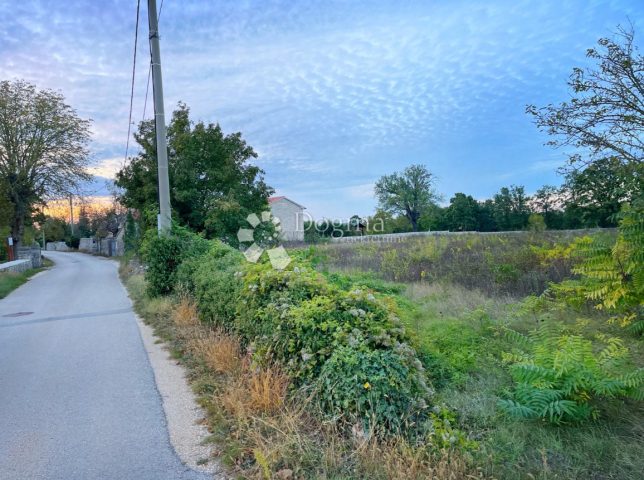 Terrain à vendre 3518 m² – Kanfanar