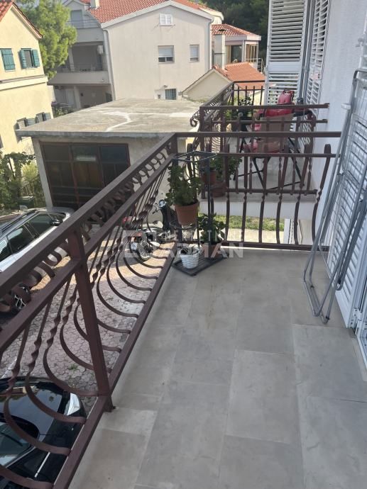 Flat For sale - SPLITSKO-DALMATINSKA PODSTRANA