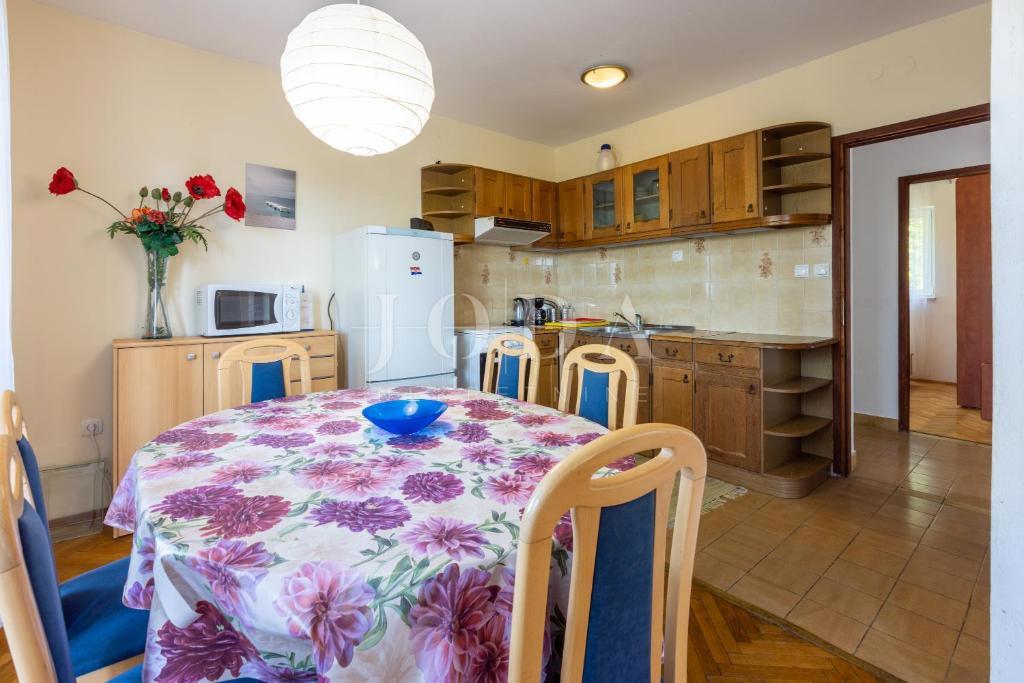 Apartment Zu verkaufen - PRIMORSKO-GORANSKA CRIKVENICA