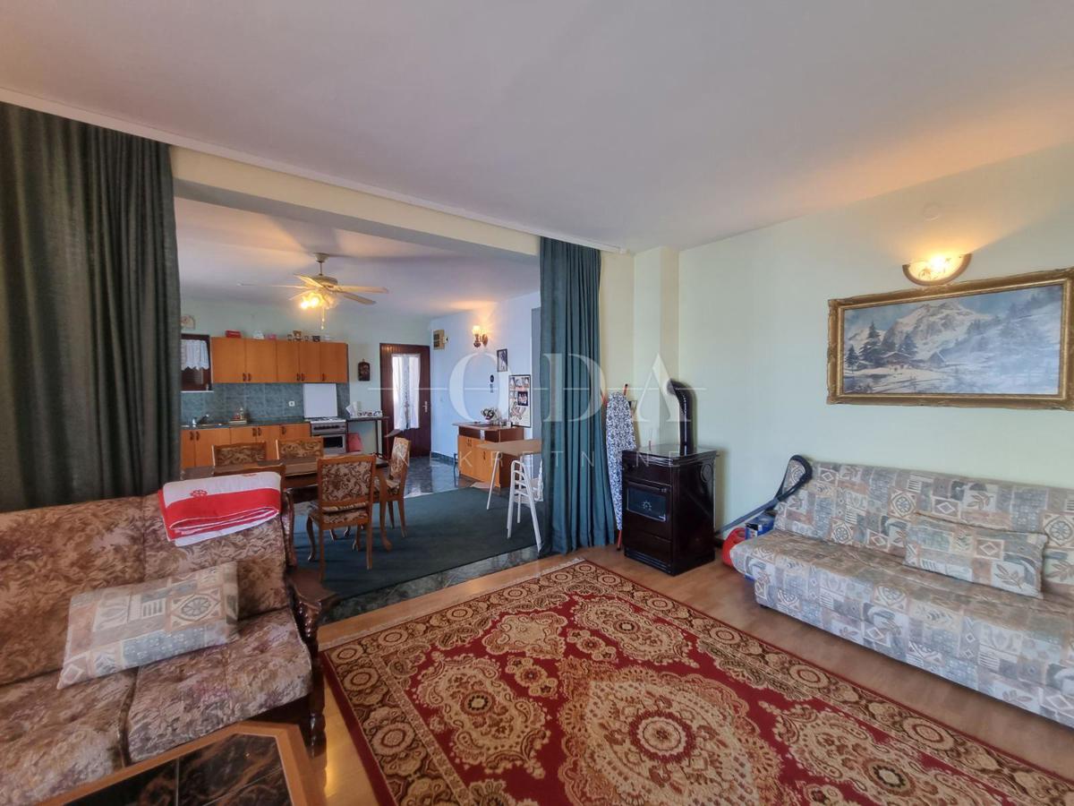 Maison À vendre - LIČKO-SENJSKA SENJ
