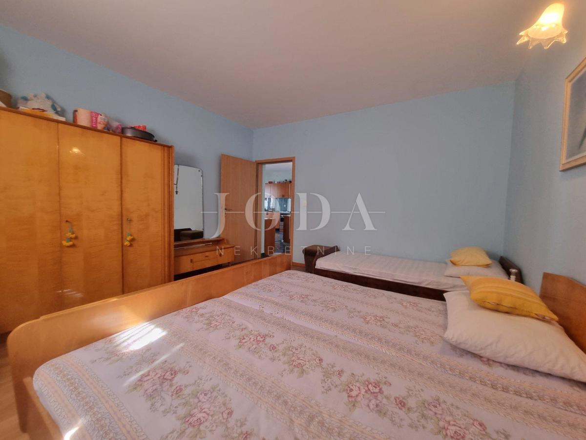 Maison À vendre - LIČKO-SENJSKA SENJ