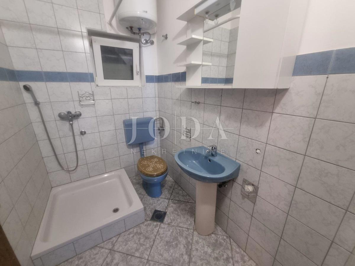 Maison À vendre - LIČKO-SENJSKA SENJ