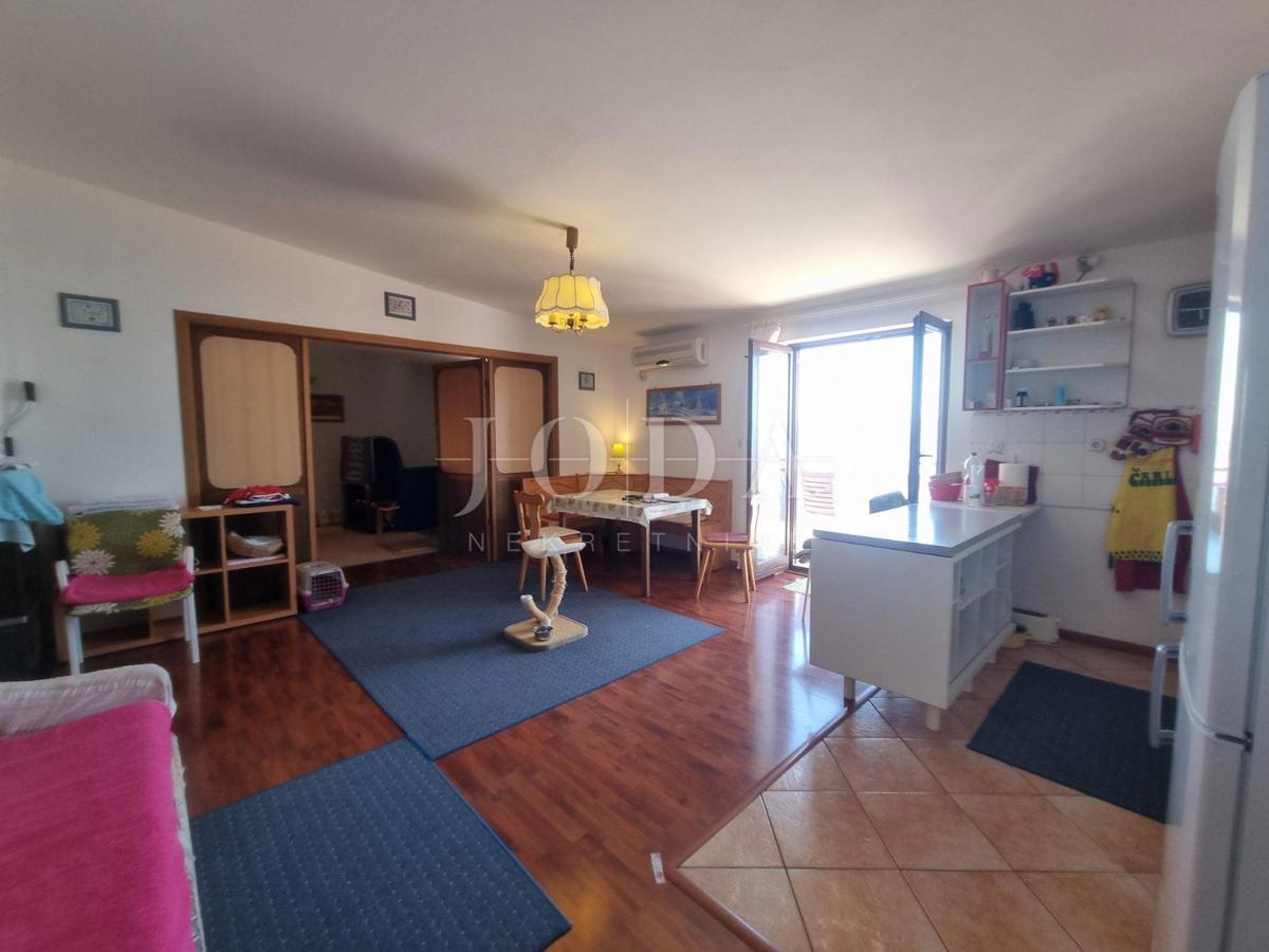 Maison À vendre - LIČKO-SENJSKA SENJ