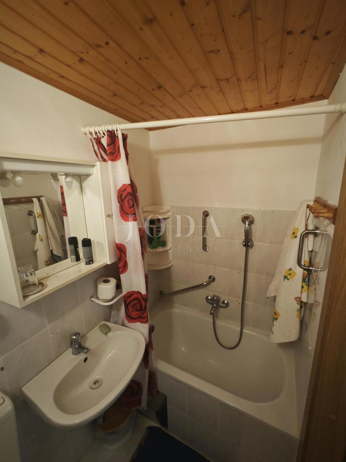 House For sale - PRIMORSKO-GORANSKA NOVI VINODOLSKI