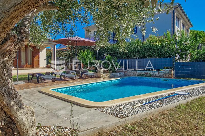 House For rent - ISTARSKA NOVIGRAD