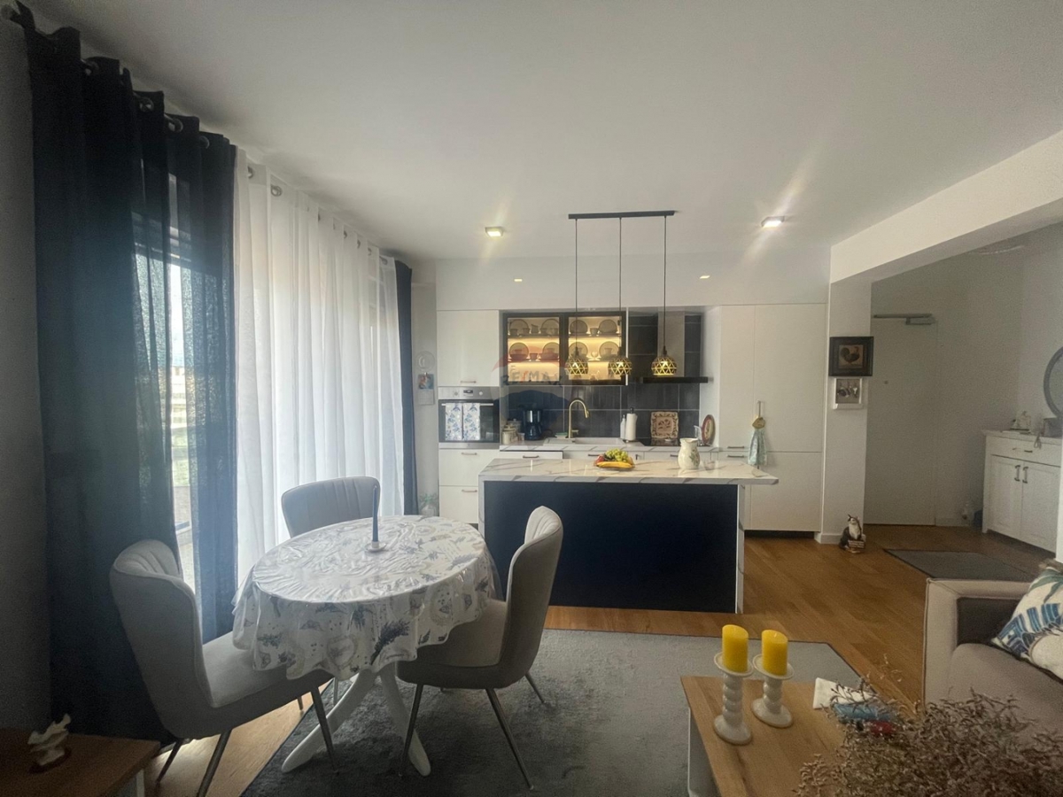 Apartma Na predaj - ŠIBENSKO-KNINSKA ŠIBENIK