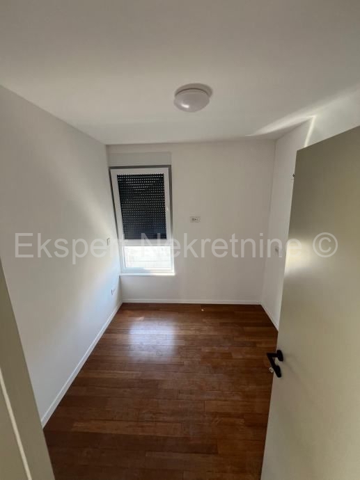 Apartmán Na predaj - SPLITSKO-DALMATINSKA KAŠTELA