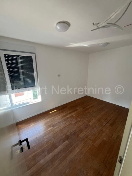 Apartmán Na predaj - SPLITSKO-DALMATINSKA KAŠTELA