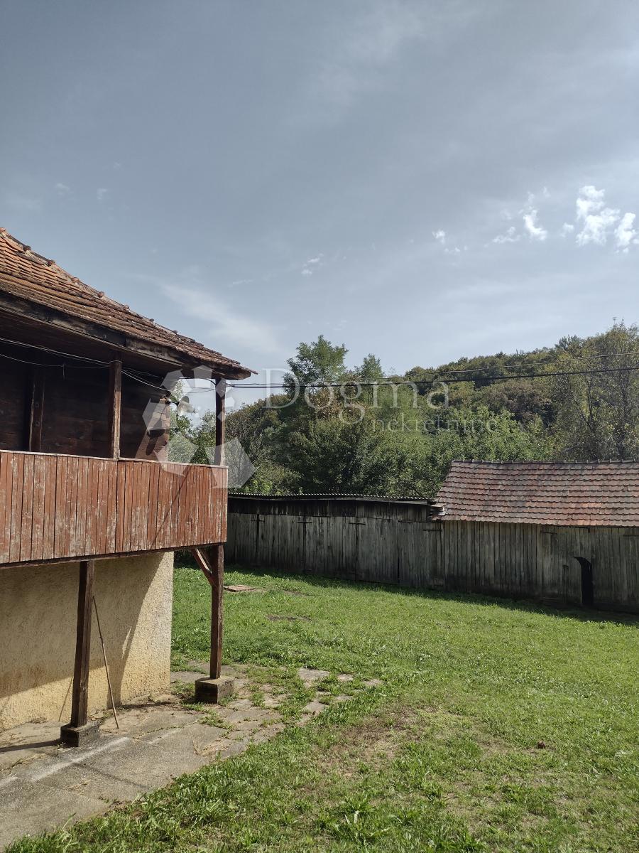 Casa In vendita - SISAČKO-MOSLAVAČKA GVOZD