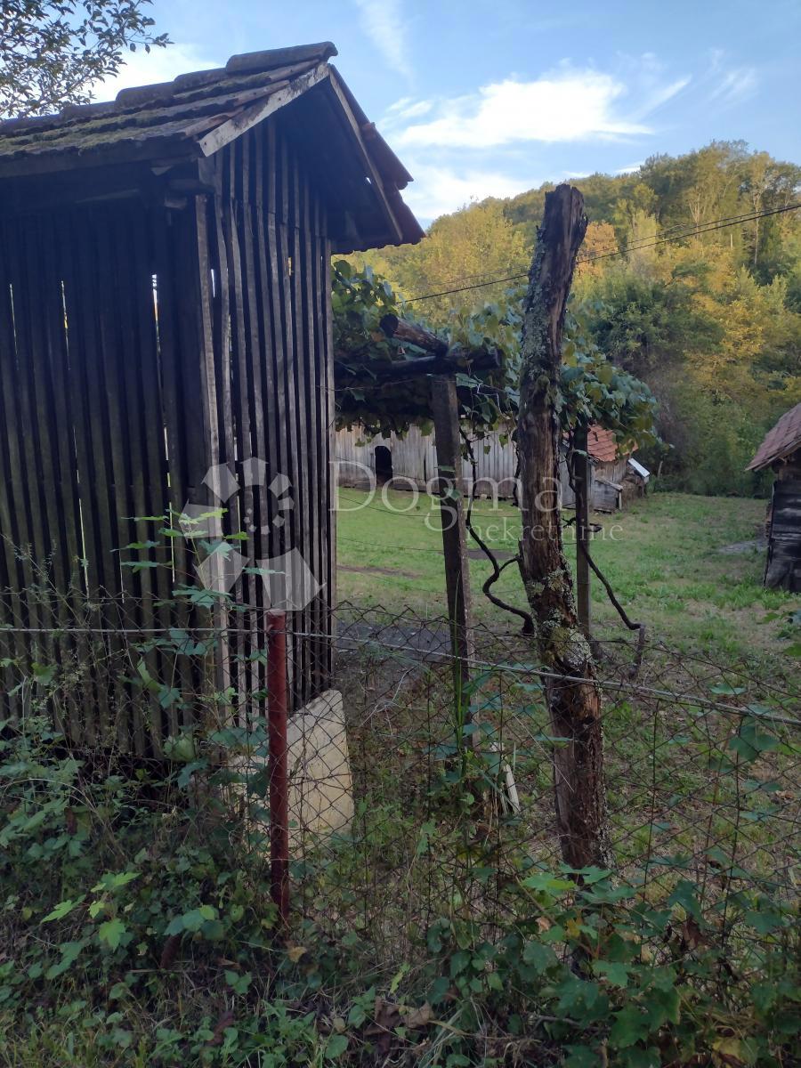 Haus Zu verkaufen - SISAČKO-MOSLAVAČKA GVOZD