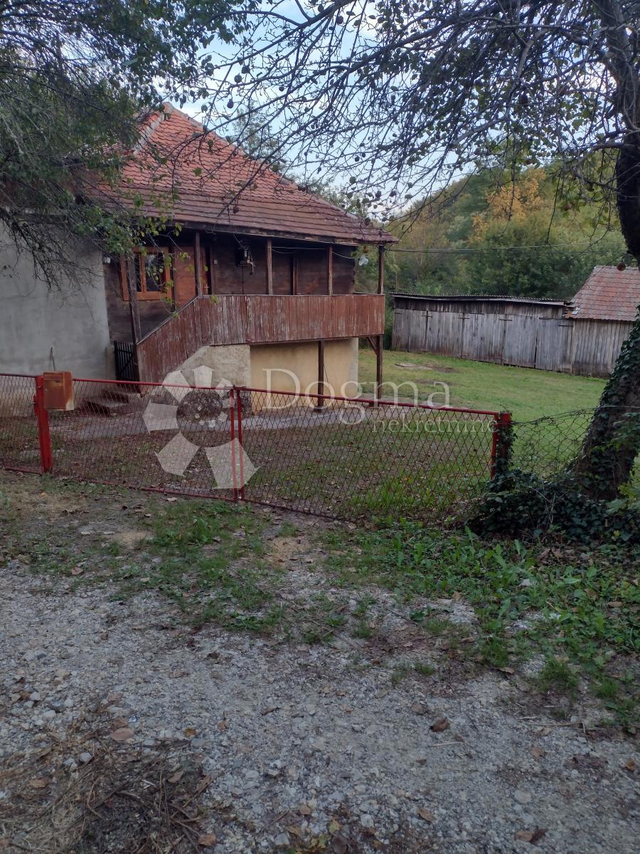 Casa In vendita - SISAČKO-MOSLAVAČKA GVOZD