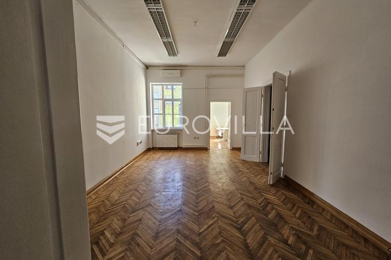 Business premises For rent - OSJEČKO-BARANJSKA OSIJEK