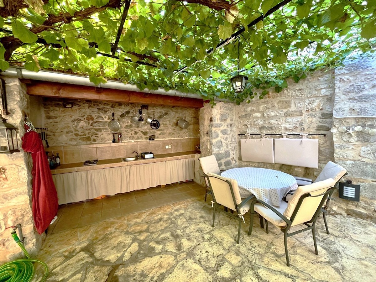 Maison À vendre - SPLITSKO-DALMATINSKA STARI GRAD