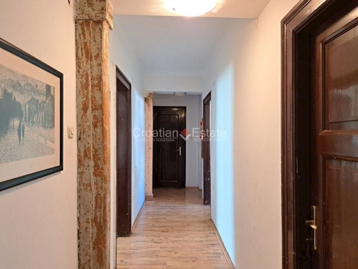 Apartmán Na predaj - SPLITSKO-DALMATINSKA SPLIT