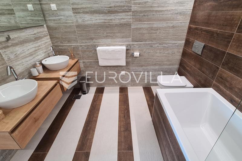 House For sale - DUBROVAČKO-NERETVANSKA DUBROVNIK