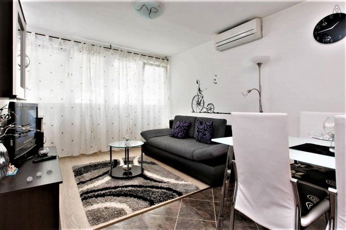 Flat For rent - SPLITSKO-DALMATINSKA SPLIT