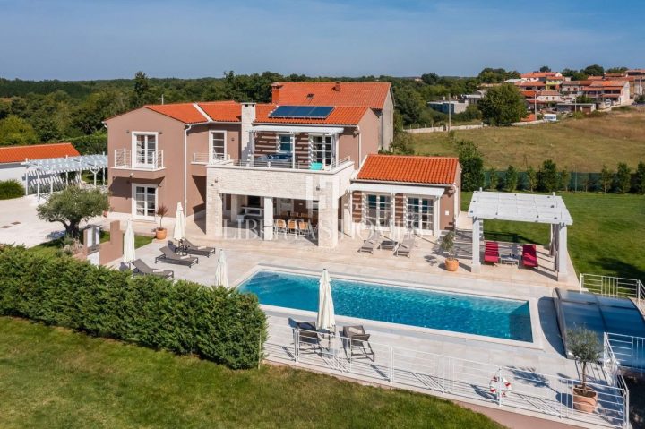 Dom na sprzedaż 332 m² – Režanci