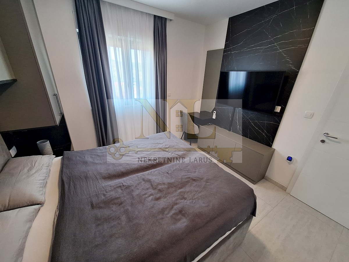 Apartma Na predaj - SPLITSKO-DALMATINSKA ČIOVO