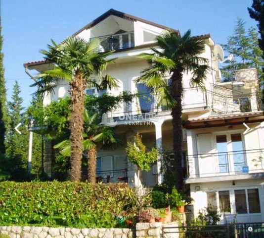 Hiša na predaj 243 m² – Malinska