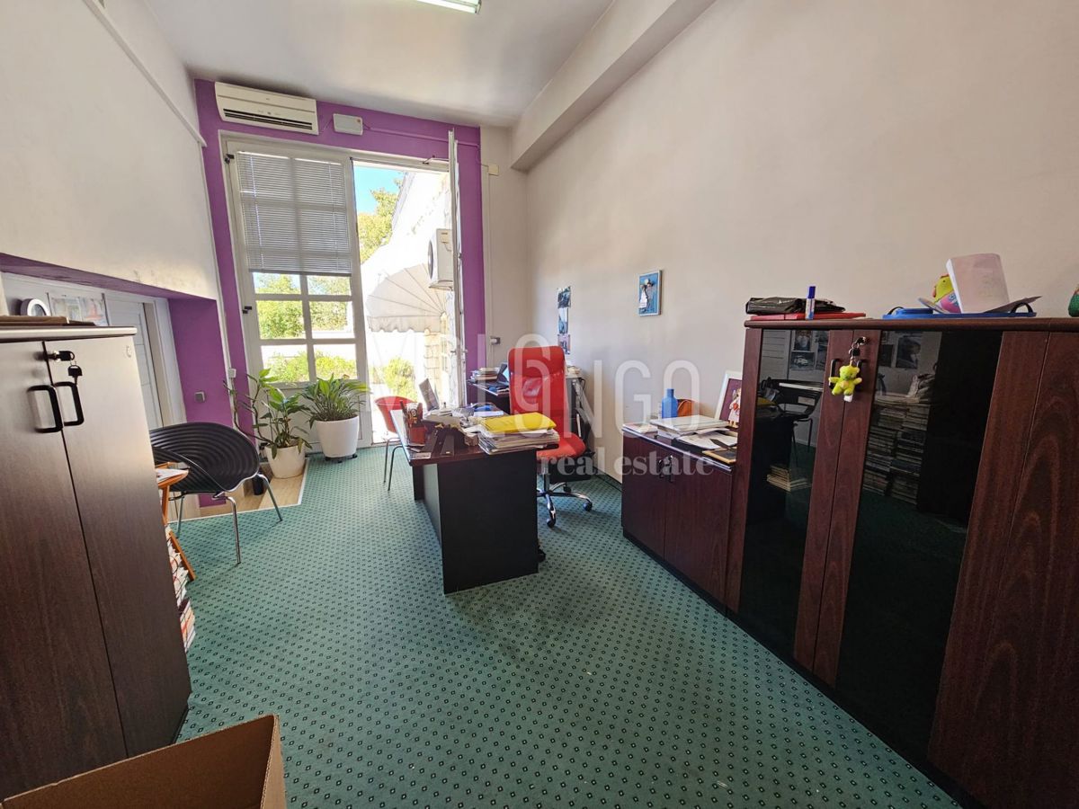 Commerciale Da affittare - PRIMORSKO-GORANSKA Rijeka