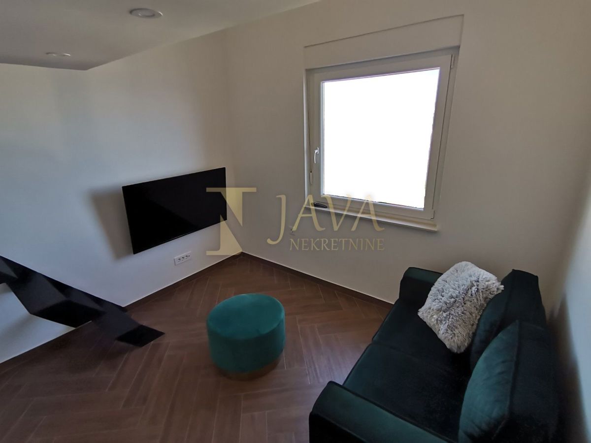 Flat For rent - PRIMORSKO-GORANSKA RIJEKA