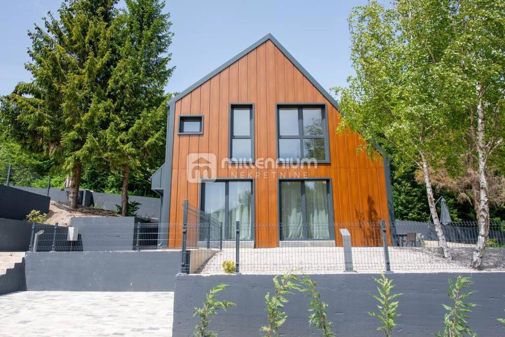 Casa In vendita - Primorsko-goranska Ravna Gora - foto 2/20