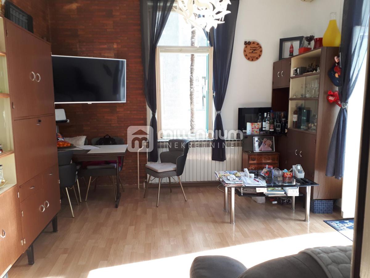 Stan Na prodaju - PRIMORSKO-GORANSKA OPATIJA