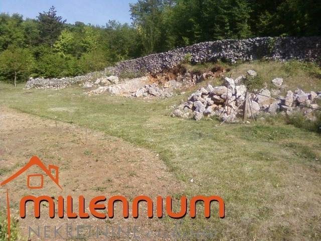 Pozemok na predaj 1982 m² – Saršoni