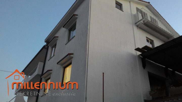 Dům na prodej 1200 m² – Marinići