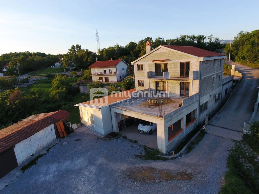 Maison À vendre - PRIMORSKO-GORANSKA VIŠKOVO